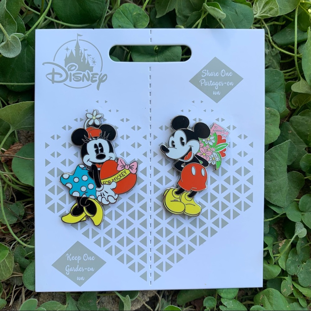 Retro Disney Mickey and Minnie Couples Pin Set